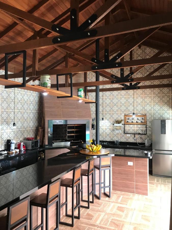 Dos Adris Quarto em Acomodações Particulares Morretes